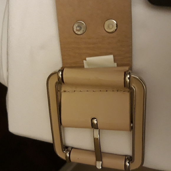 3 Gently Used Patent Leather Belts. Measuring between 40-45" - Picture 8 of 8